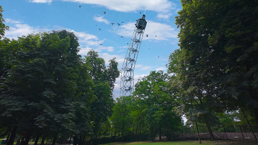 Video VFX Join the Flip Side per Samsung Galaxy Fold, torre branca milano